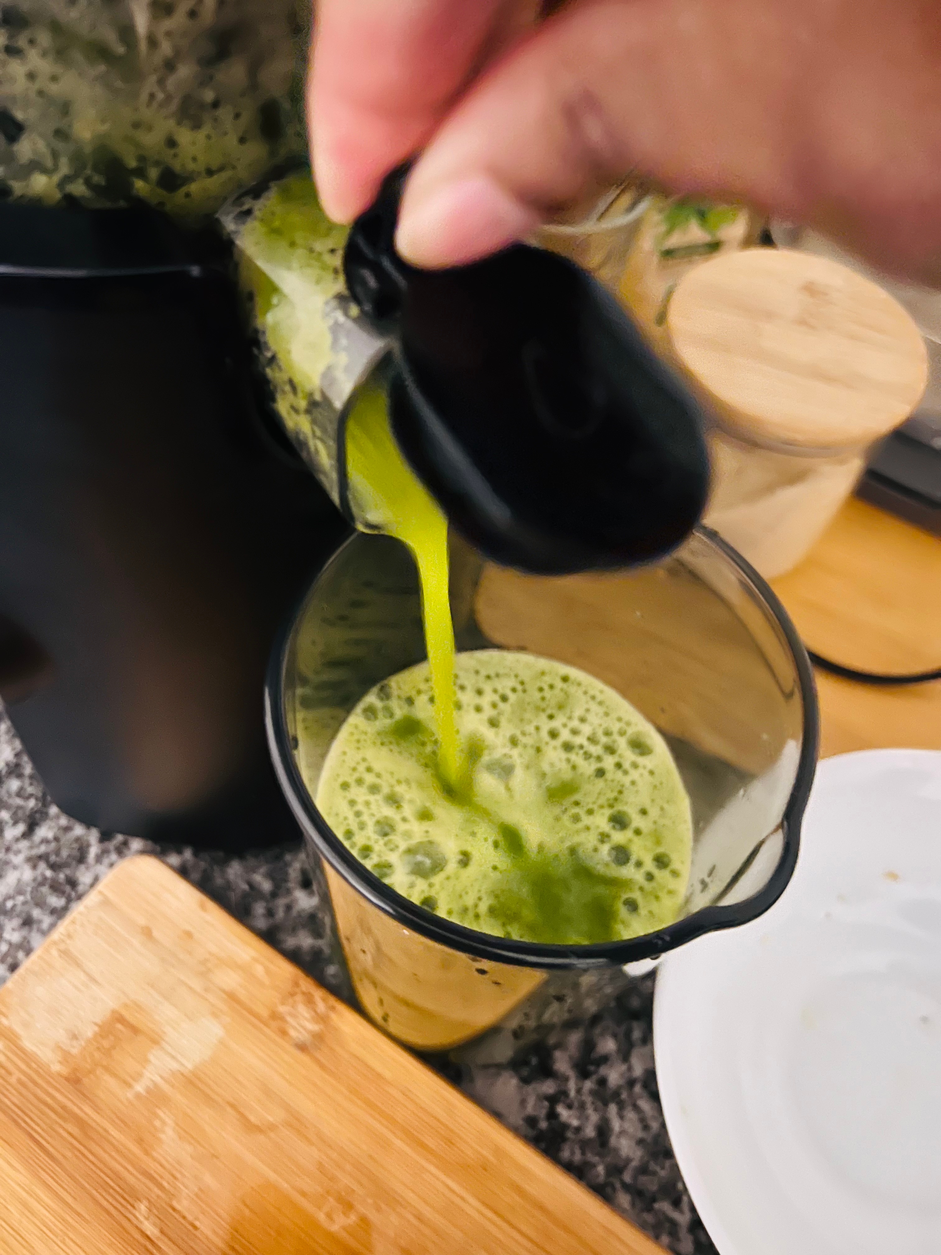 Natural Juicing vs Natural Smoothies
